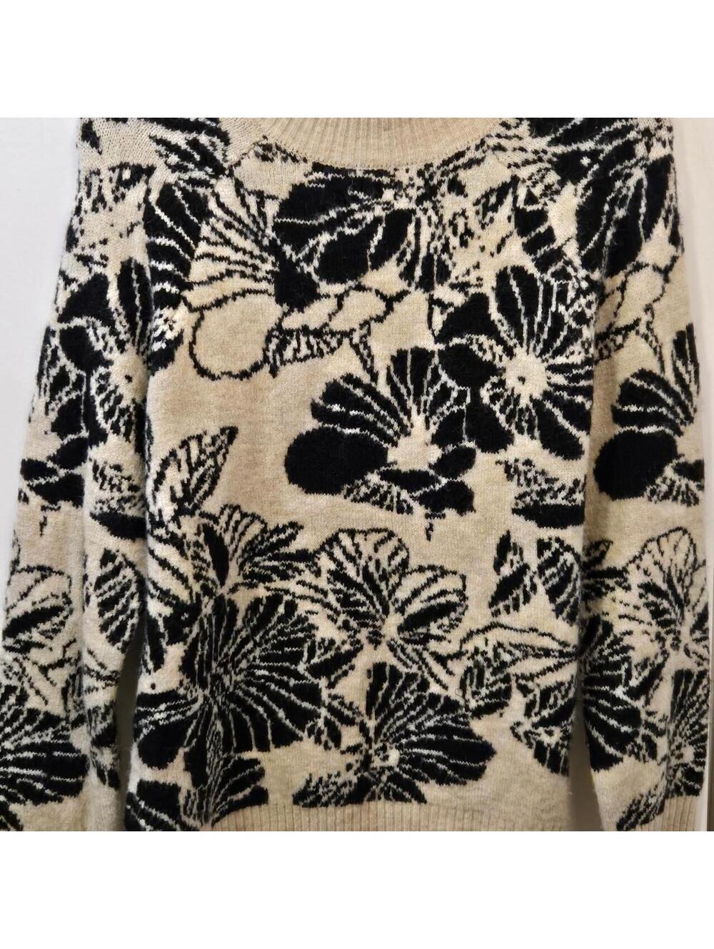 Liz Claiborne Women's Multi and Black Jumper